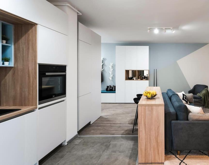 Apartment Vivalia V6, Free Private Parking Тимишоара Екстериор снимка